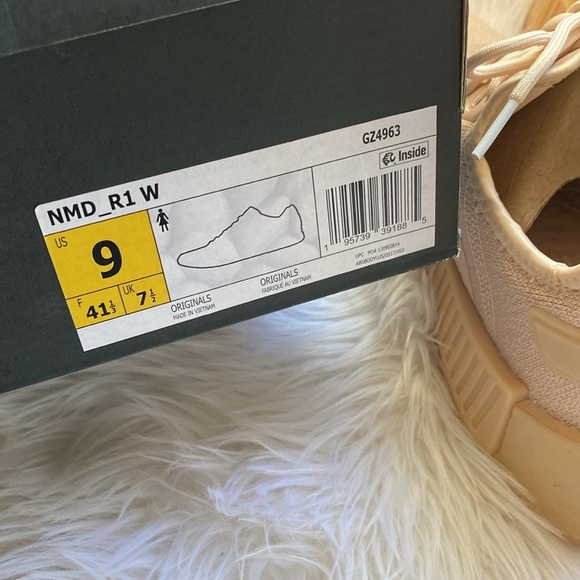 Adidas NMD R1 Halo White Blush - Picture 10 of 11